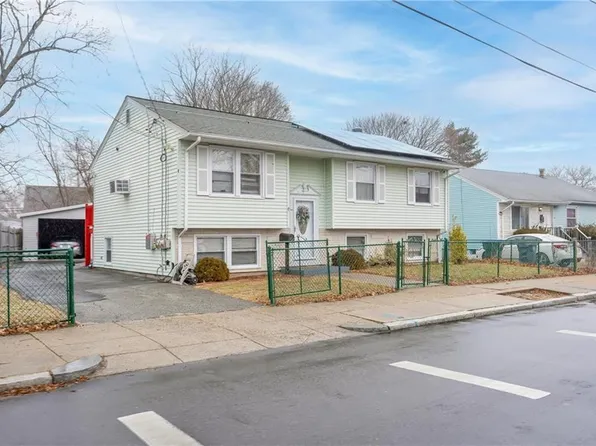 113 Robinson St, Providence, RI 02905