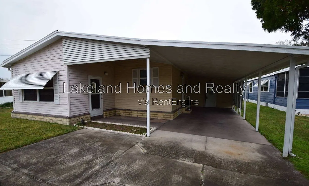 2 bed, 2.0 bath, $1,300 — Photo 2
