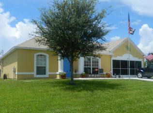 411 SW Cahoon Ct, Port Saint Lucie, FL 34953