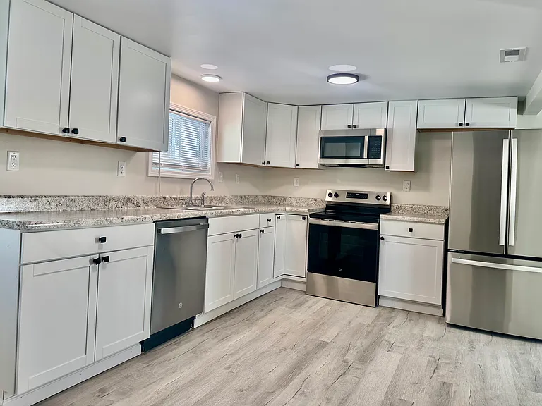 1070 Hightop Rd — Photo 6