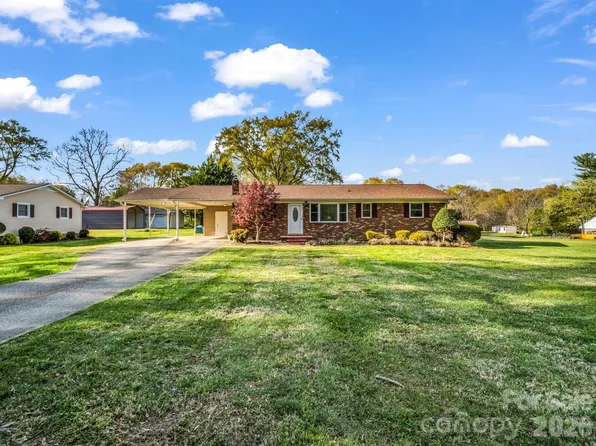 913 Webb Rd, Ellenboro, NC 28040