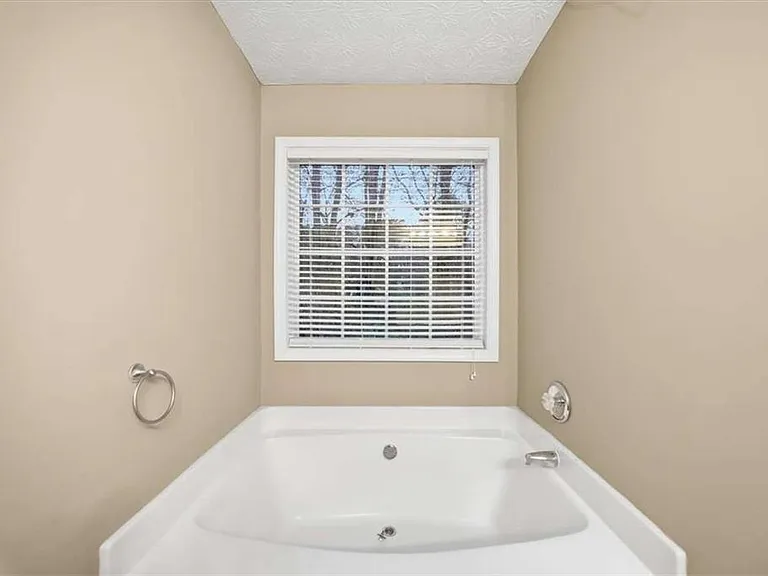 3834 Augustine Pl — Photo 36