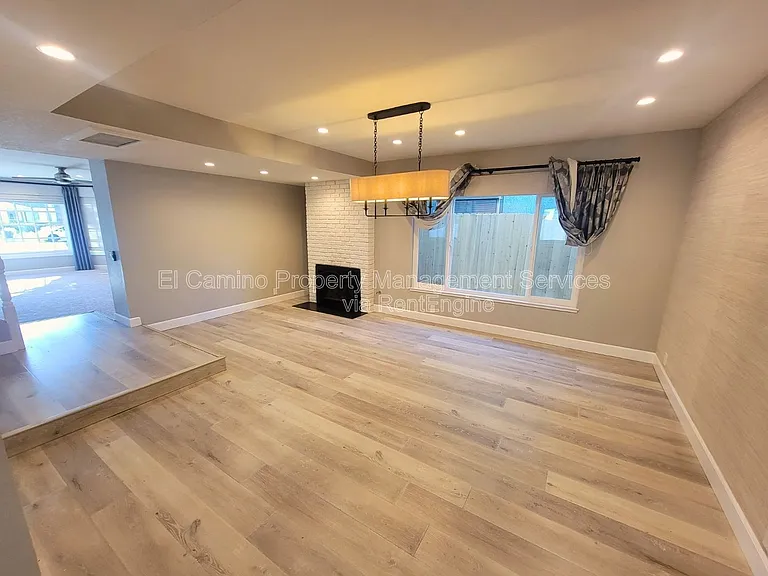 1728 Lake St — Photo 23