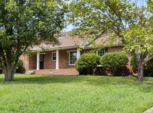 1302 Willow Bend Dr, Clarksville, TN 37043