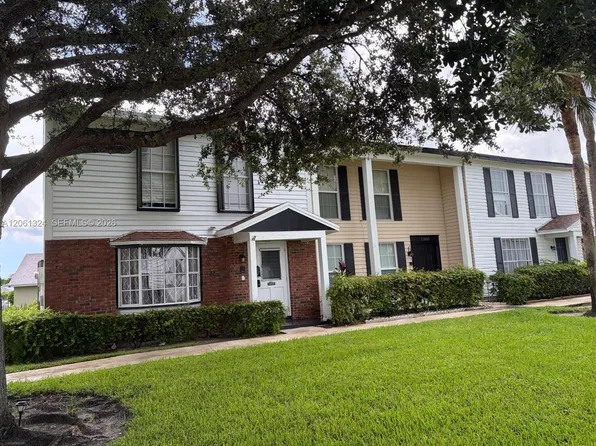 11858 Brier Patch Ct E, Wellington, FL 33414