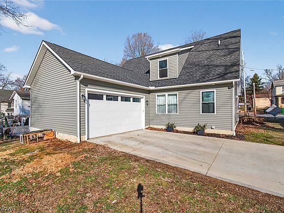 3rd image of 419 Nold Ave