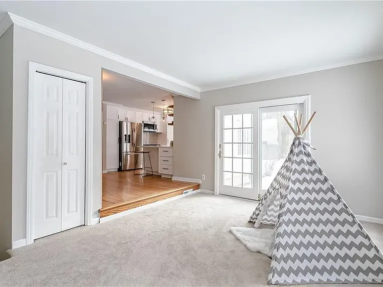 75 Ellingwood Dr — Photo 18