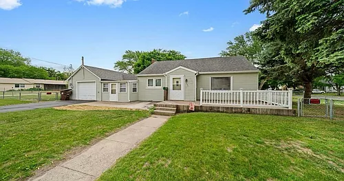 450 Gayton Ave Photo 1