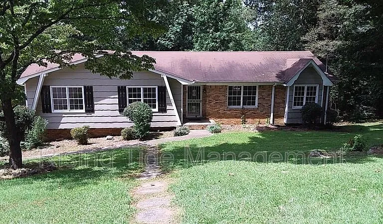 1248 Old Oak Cir — Photo 1