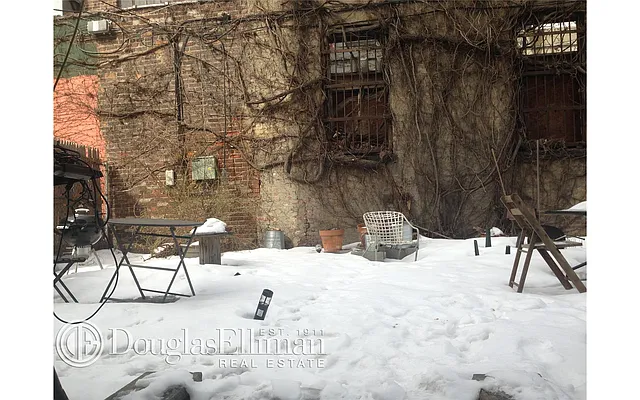 Rented by Douglas Elliman | media 100