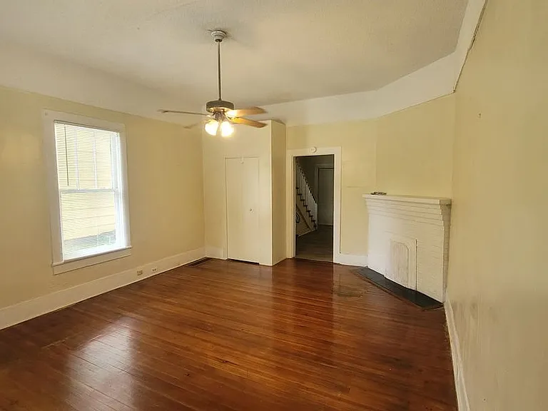 tryon221 — Photo 2