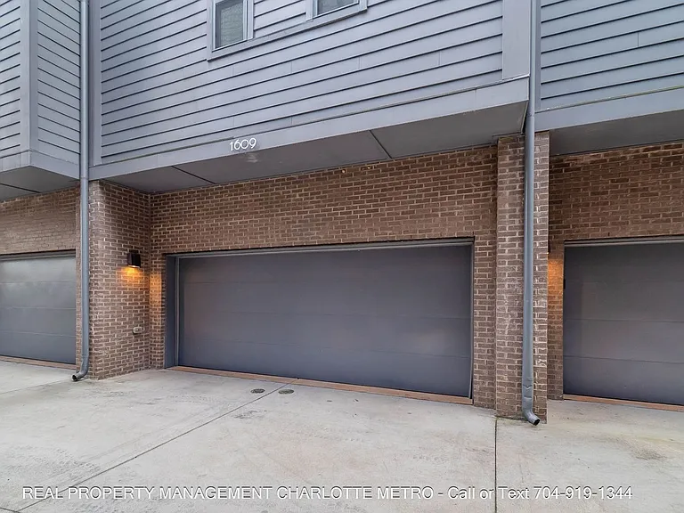 1609 Parkwood Ave — Photo 9