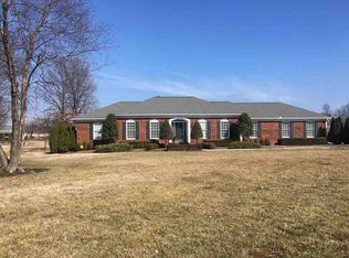 221 Matthew Dr, Paducah, KY 42001