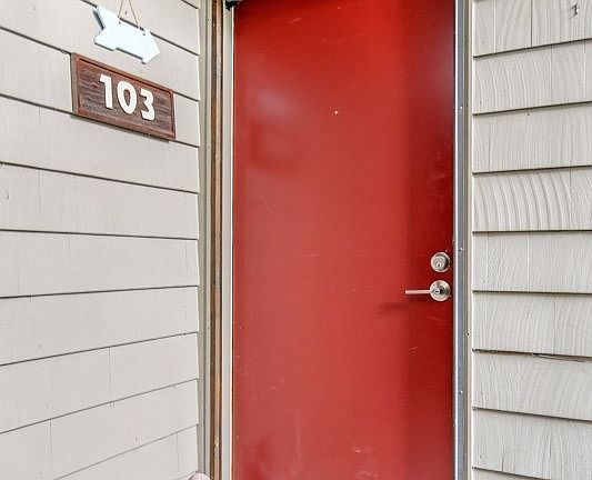 2nd image of 12707 NE 116th St APT A103