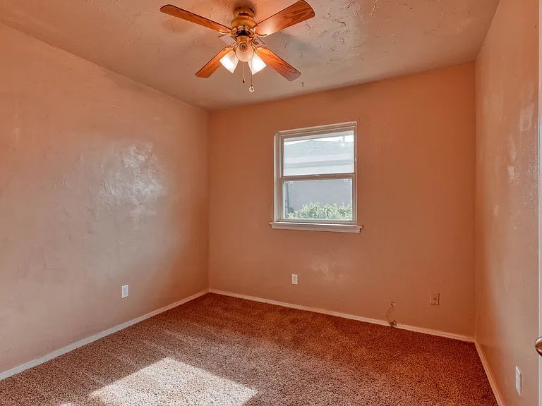 204 Vickie Dr — Photo 20