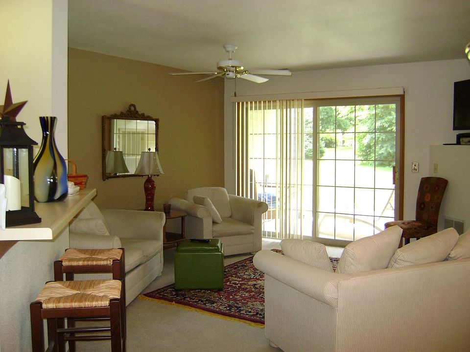 Bright spacious living room with Patio Doors