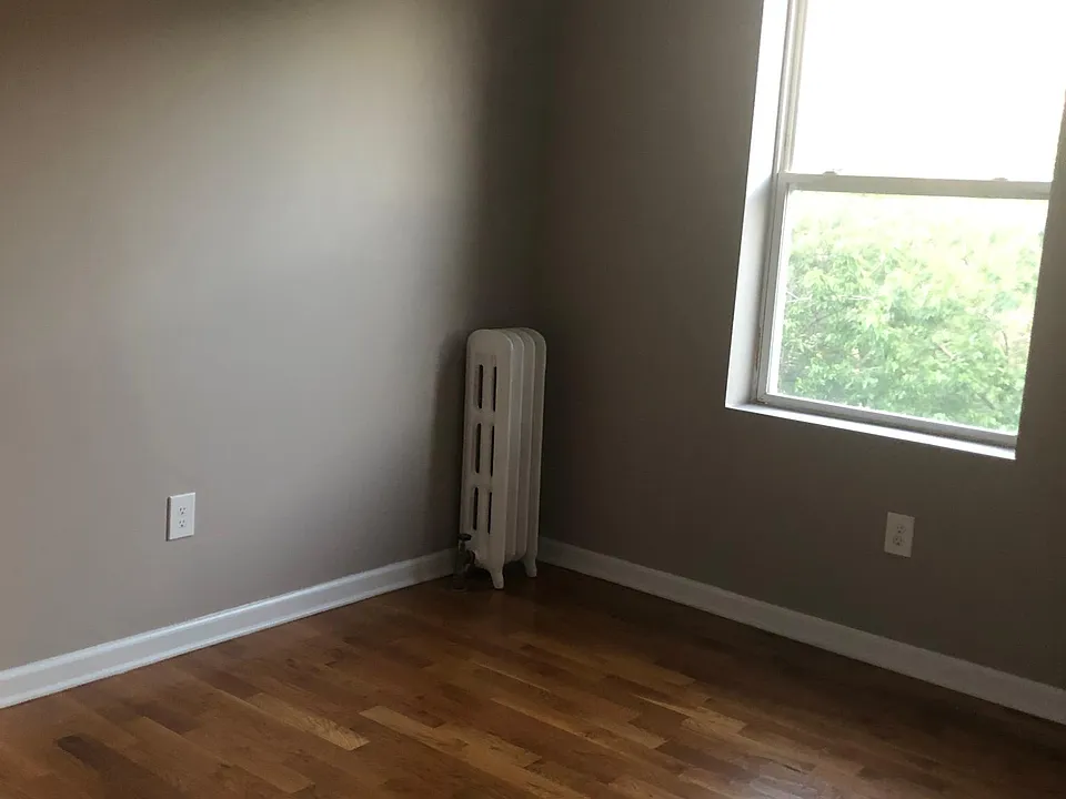 184 Fairview Ave #2