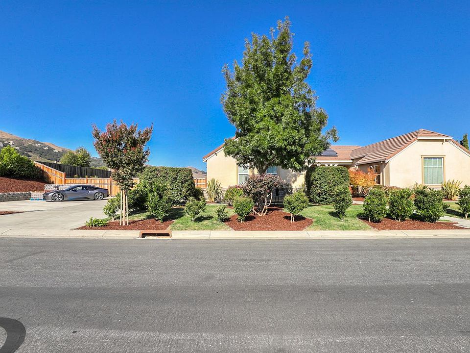 1st image of 494 Paseo Gularte