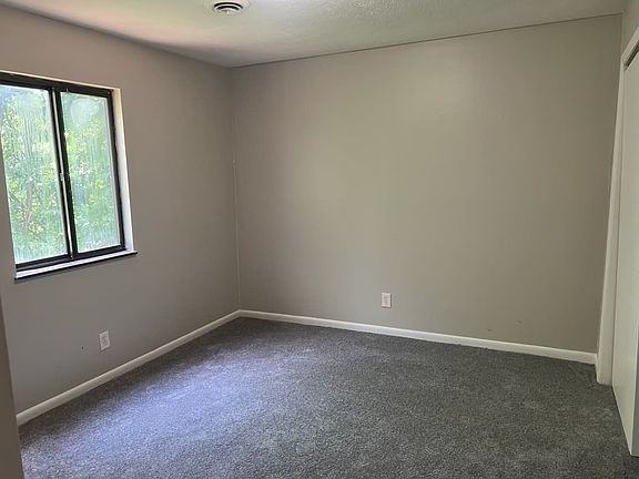 4th image of 904 Valley View Dr #904A
