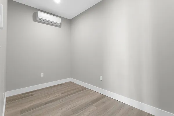 Rented by Skyhigh Realty NYC LLC | media 7