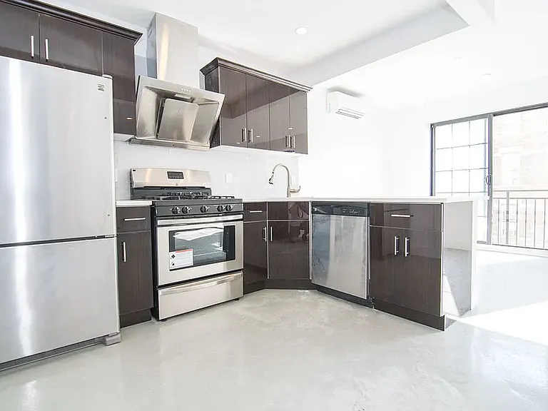 188 Guernsey St #3B — Photo 4