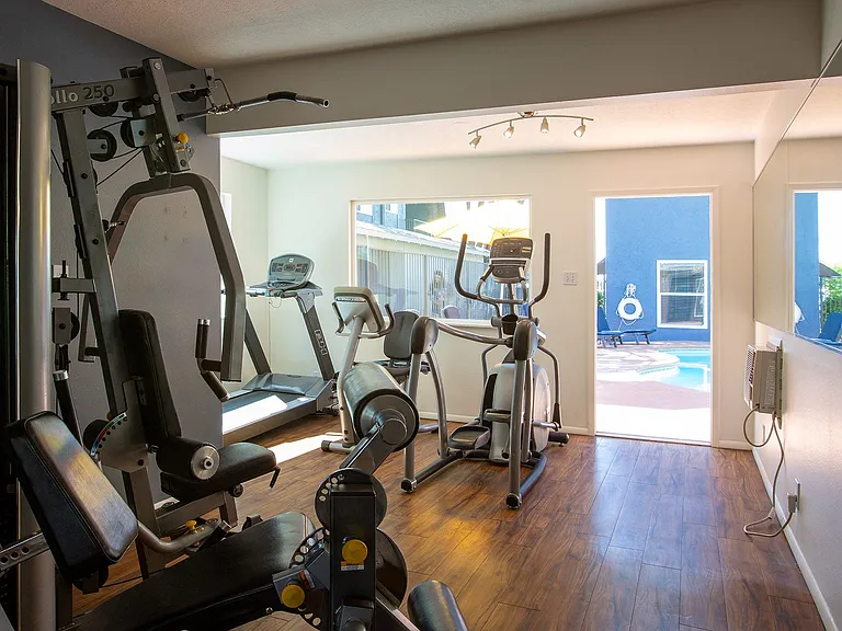 Encanto Lofts Apartments — Photo 25