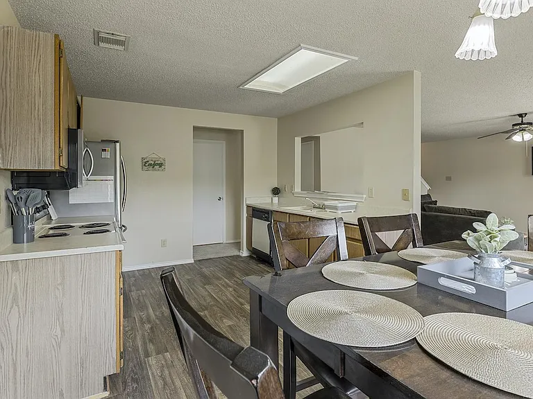2166 Mossy Creek Dr — Photo 9