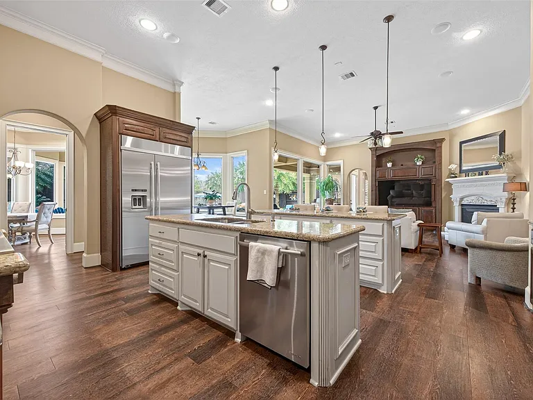 7414 Dayhill Dr — Photo 22