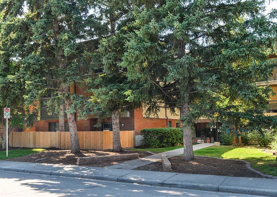 1st image of 1919 E 36th St SW #209