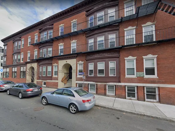 148 Oxford St #11, Somerville, MA 02143