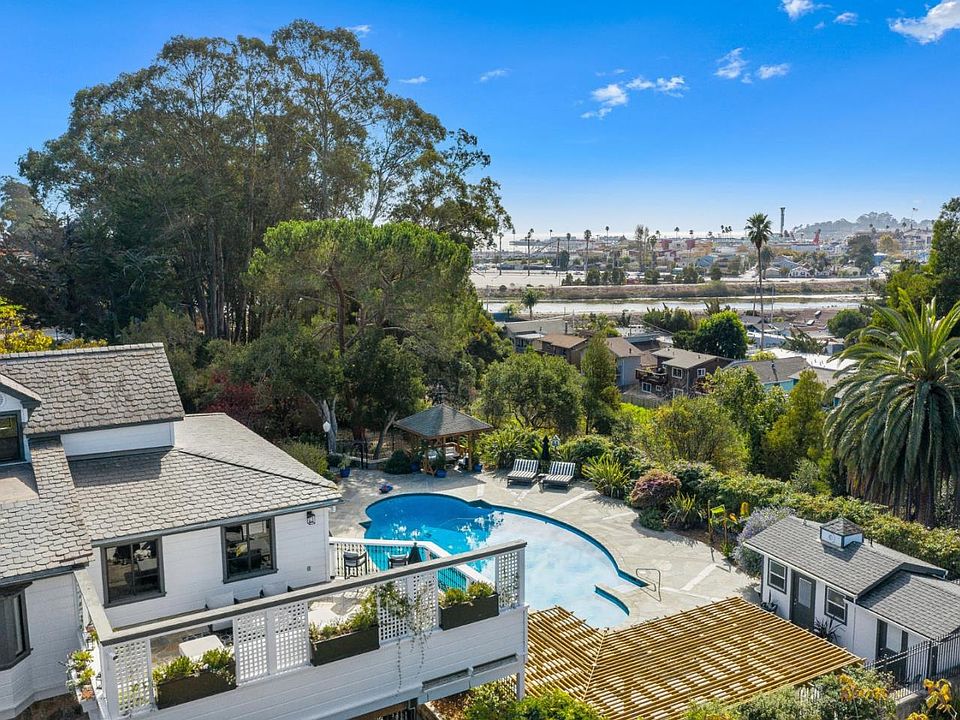 113 Ocean View Ave Santa Cruz CA 95062 Zillow