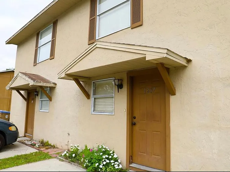 1205 Pleasant Oaks Ct #1205 — Photo 2