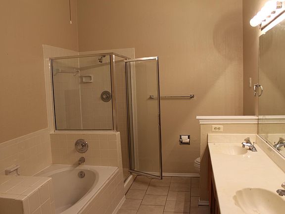 4th image of 1334 Overlook Dr