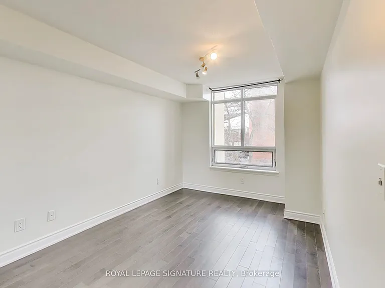 18 Kenaston Gdns #203 — Photo 12