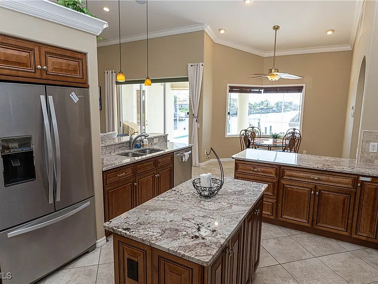 4701 Sands Blvd — Photo 6