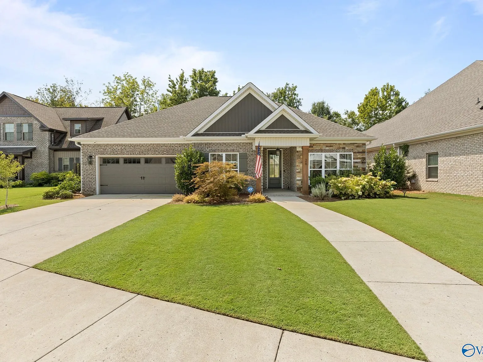 3 bed, 3.0 bath, 2097 sqft, $2,400 — Photo 2