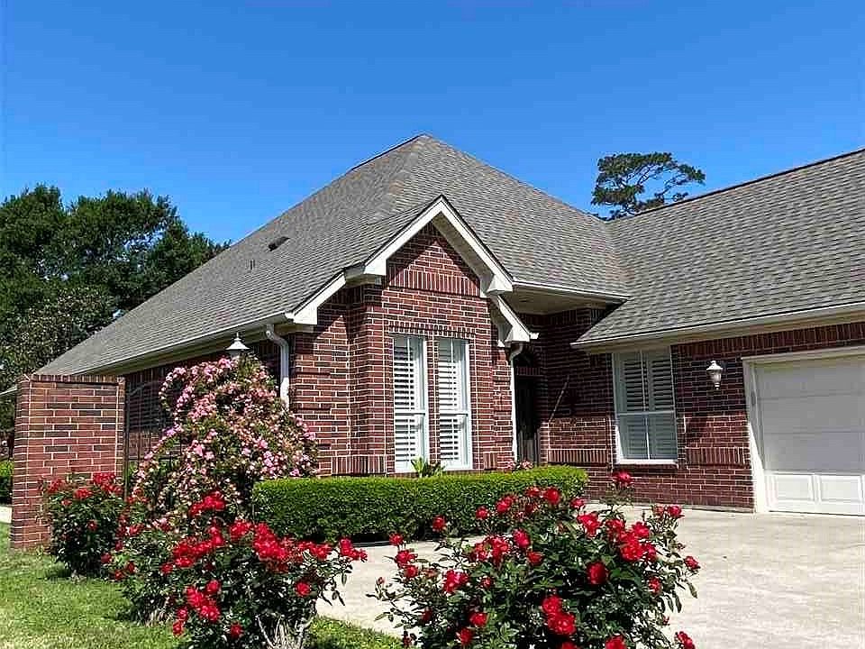 1st image of 22 Waterford Dr