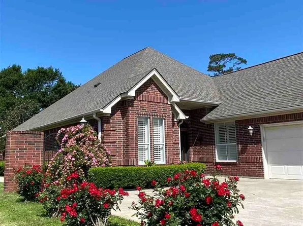 22 Waterford Dr, Orange, TX 77630