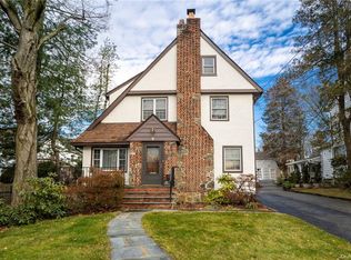 6 Erroll Pl, New Rochelle, NY 10804