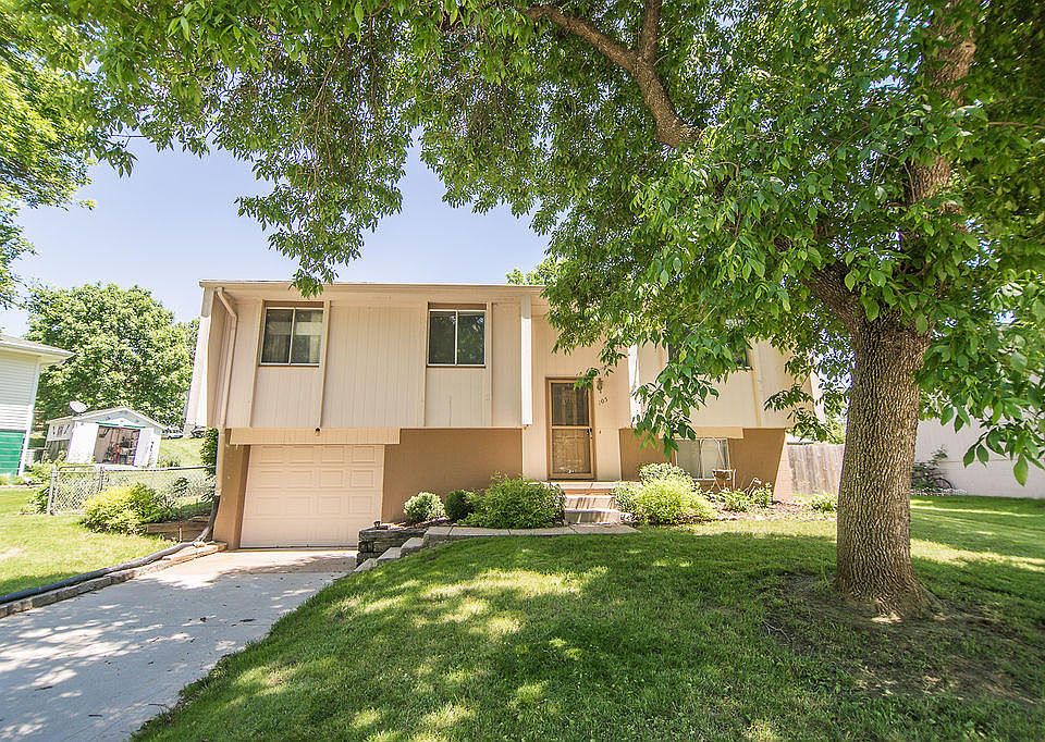 1st image of 105 Glenbrook Dr