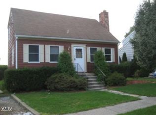 182 S Longdean Rd, Fairfield, CT 06824