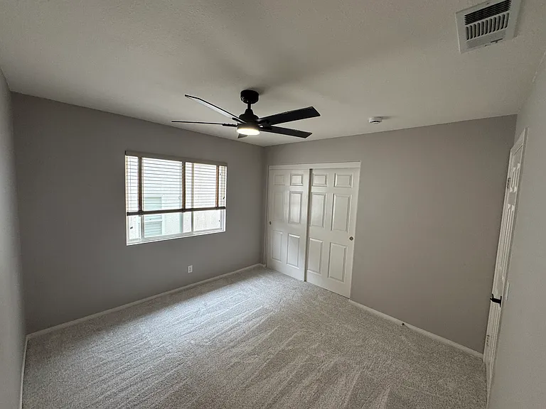 Gleneagles Dr — Photo 15