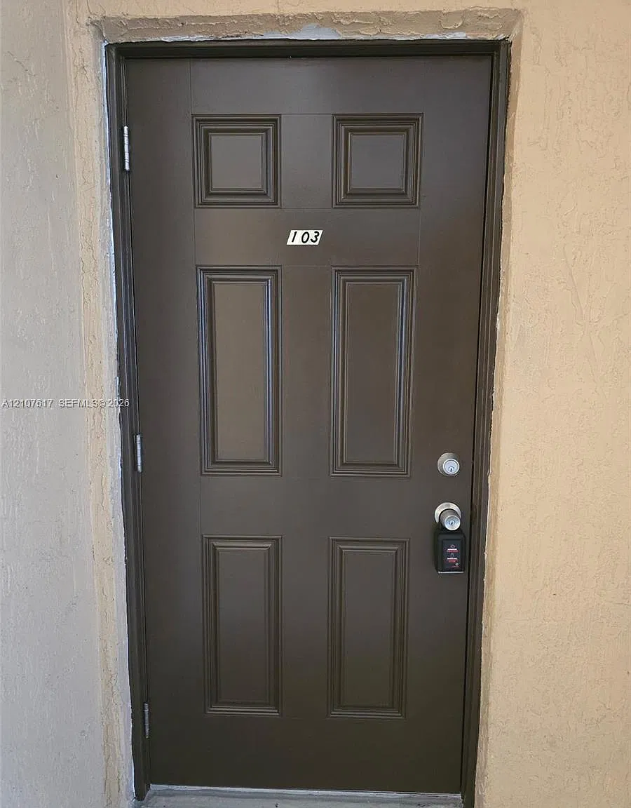 Poinciana Lakes Villas Co — Photo 3