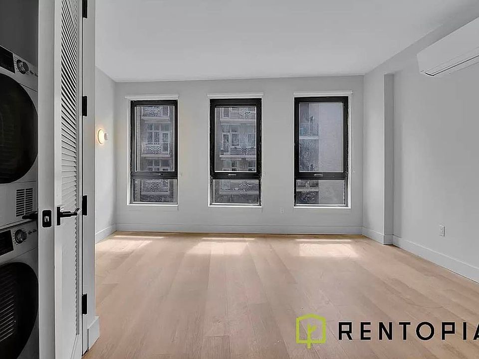 1st image of 130 Hope St #108A