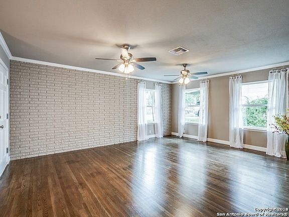 4th image of 346 Maplewood Ln