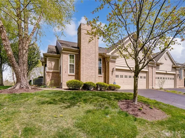 2560 Greenside Dr, Dayton, OH 45431