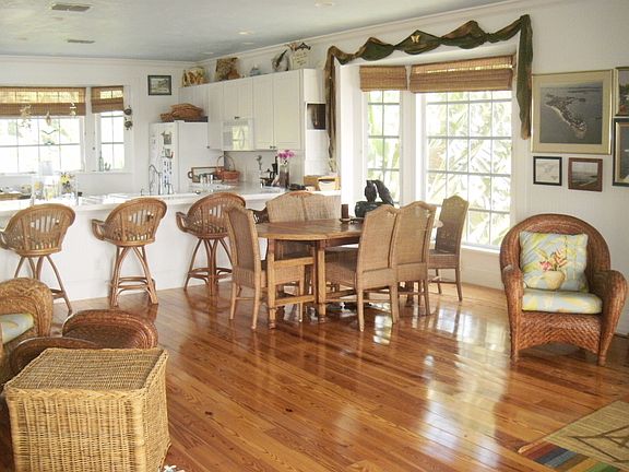 Living Dining area upstairs