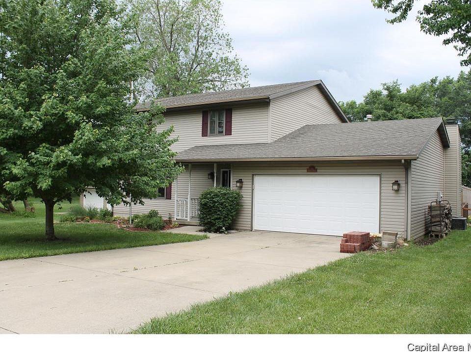 1st image of 66 Michele Dr