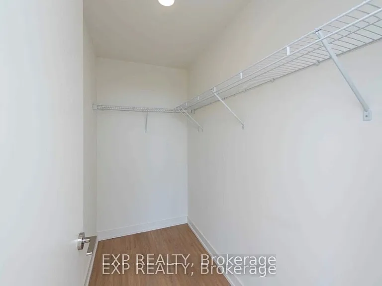 10 Deerlick Ct #704 — Photo 12