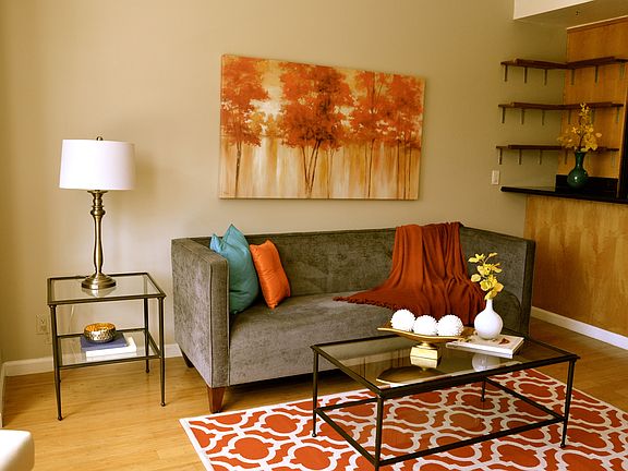 3rd image of 400 Alemany Blvd APT 8